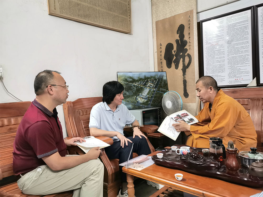 铭森拜访觉华寺